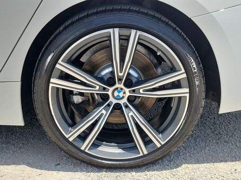 Used 2023 BMW 330i Sedan w/ Premium Package RWD image 9