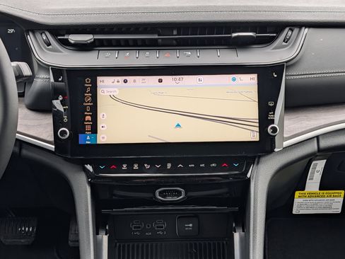 New 2026 Jeep Grand Cherokee Altitude image 9