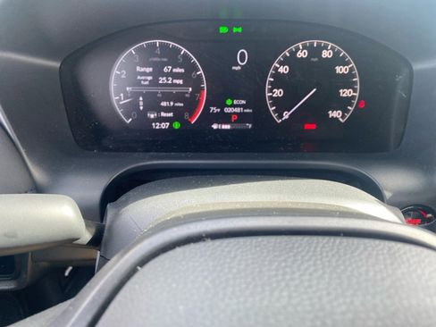 Certified 2025 Honda HR-V LX image 14