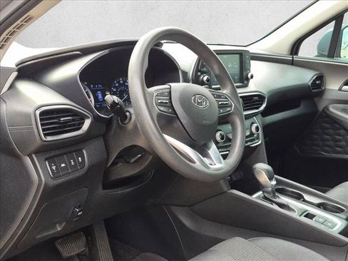 Used 2020 Hyundai Santa Fe SE AWD/4WD image 2