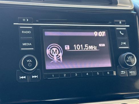 Used 2020 Honda Fit LX image 23