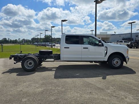 New 2026 Ford F350 XL w/ XL Chrome Package RWD image 5