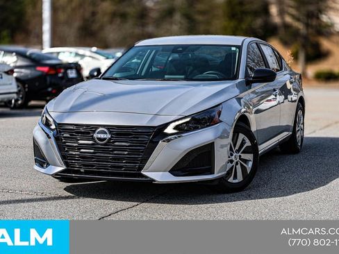 Certified 2025 Nissan Altima 2.5 S image 1