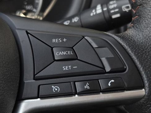 Used 2019 Nissan Kicks SR FWD image 28
