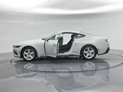 New 2026 Ford Mustang Coupe RWD image 4