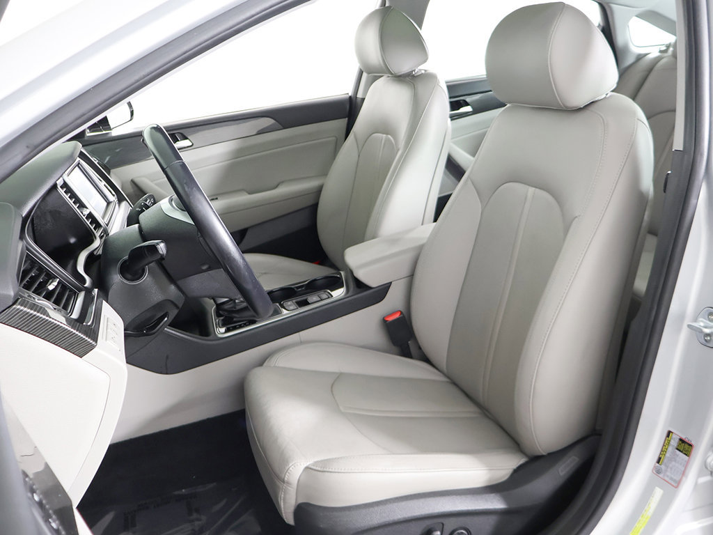 Used 2019 Hyundai Sonata Limited w/ Ultimate Package 04 FWD image 32