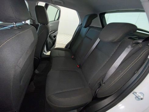 Used 2019 Chevrolet Trax LS FWD image 13