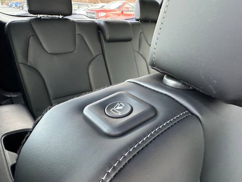 New 2025 Kia Telluride S image 25