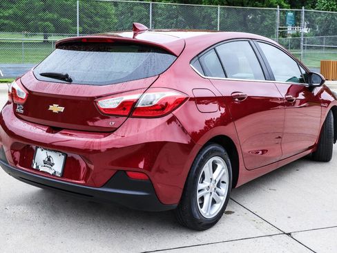 Used 2017 Chevrolet Cruze LT w/ Convenience Package FWD image 15