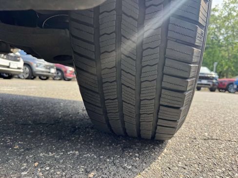 Used 2020 Jeep Grand Cherokee Limited AWD/4WD image 11