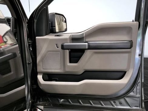 Used 2020 Ford F150 XLT w/ Equipment Group 302A Luxury AWD/4WD image 25
