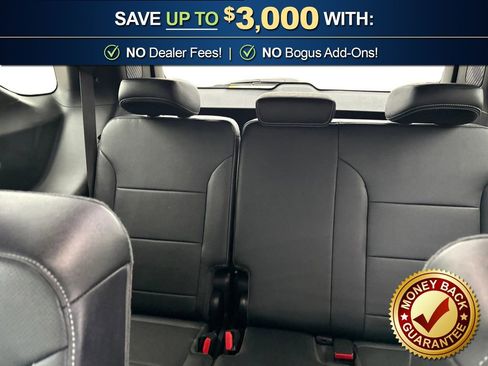 Used 2026 Chevrolet Traverse LT image 21