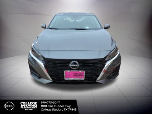 New 2025 Nissan Altima 2.5 SV w/ SV Special Edition Package image 9