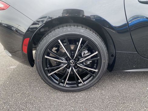 Used 2025 MAZDA MX-5 Miata Grand Touring w/ Weather Package image 9