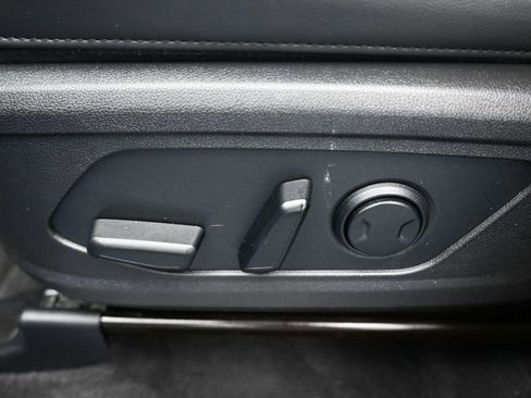 Used 2022 Kia Sorento S image 12