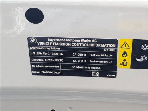 Certified 2023 BMW i4 M50 image 26