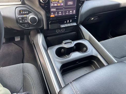 Used 2025 RAM 1500 Big Horn AWD/4WD image 24
