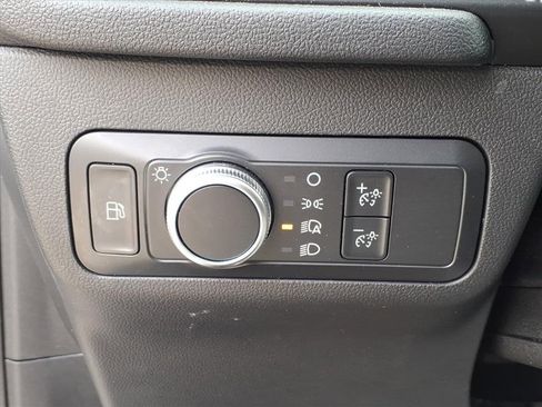 Used 2021 Ford Escape SE image 15