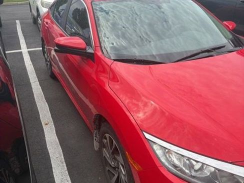 Used 2018 Honda Civic EX image 4