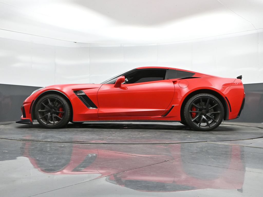 Used 2016 Chevrolet Corvette Z06 w/ 3LZ Preferred Equipment Group RWD image 47
