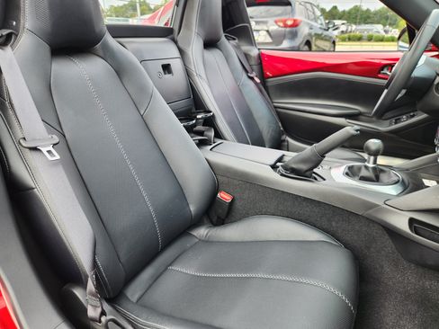 Certified 2021 MAZDA MX-5 Miata RF Grand Touring RWD image 17