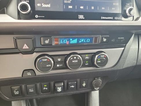 Used 2020 Toyota Tacoma TRD Off-Road w/ TRD Premium Off Road Package RWD image 25