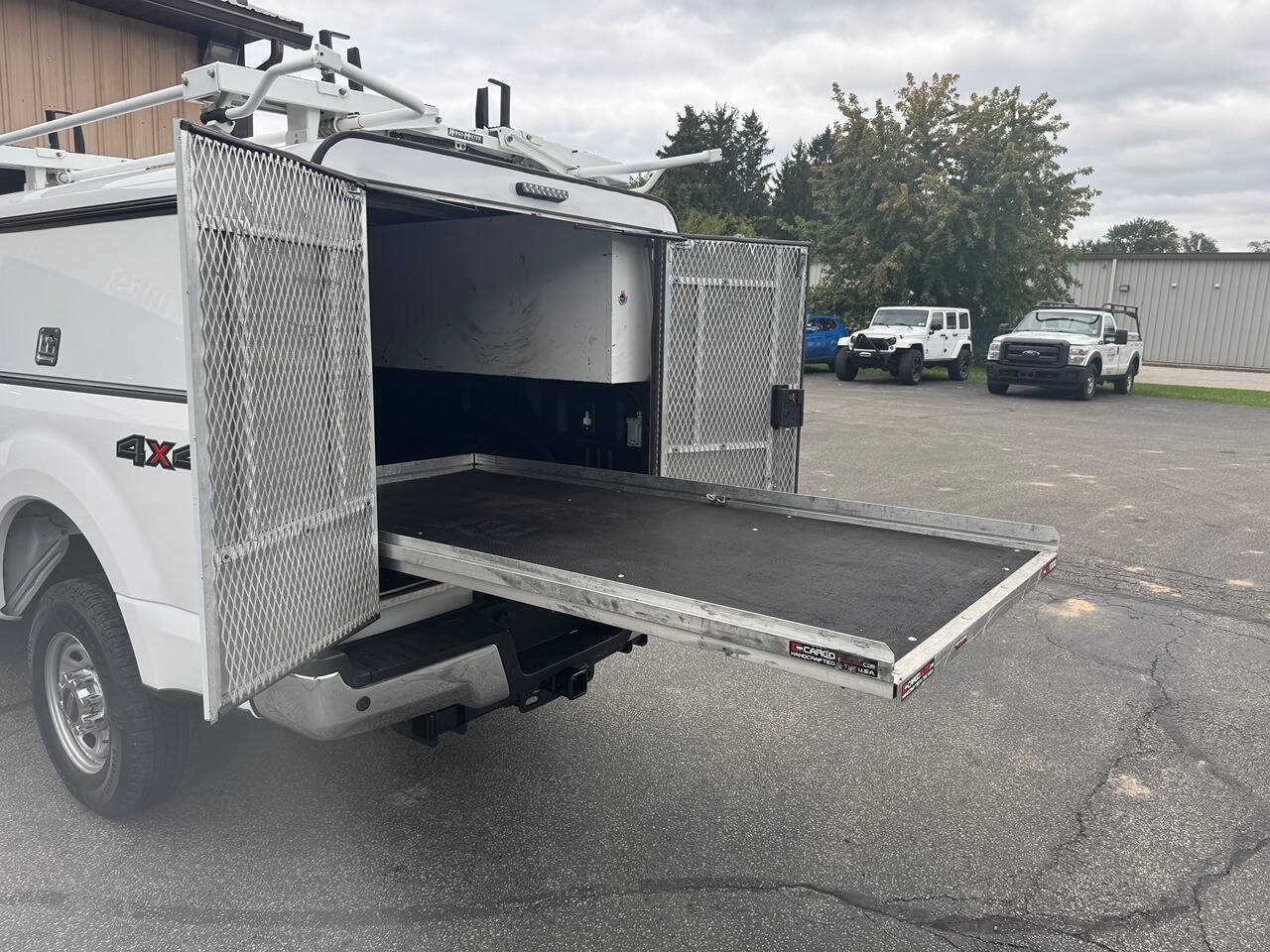 Used 2021 Ford F250 XL w/ Power Equipment Group AWD/4WD image 13