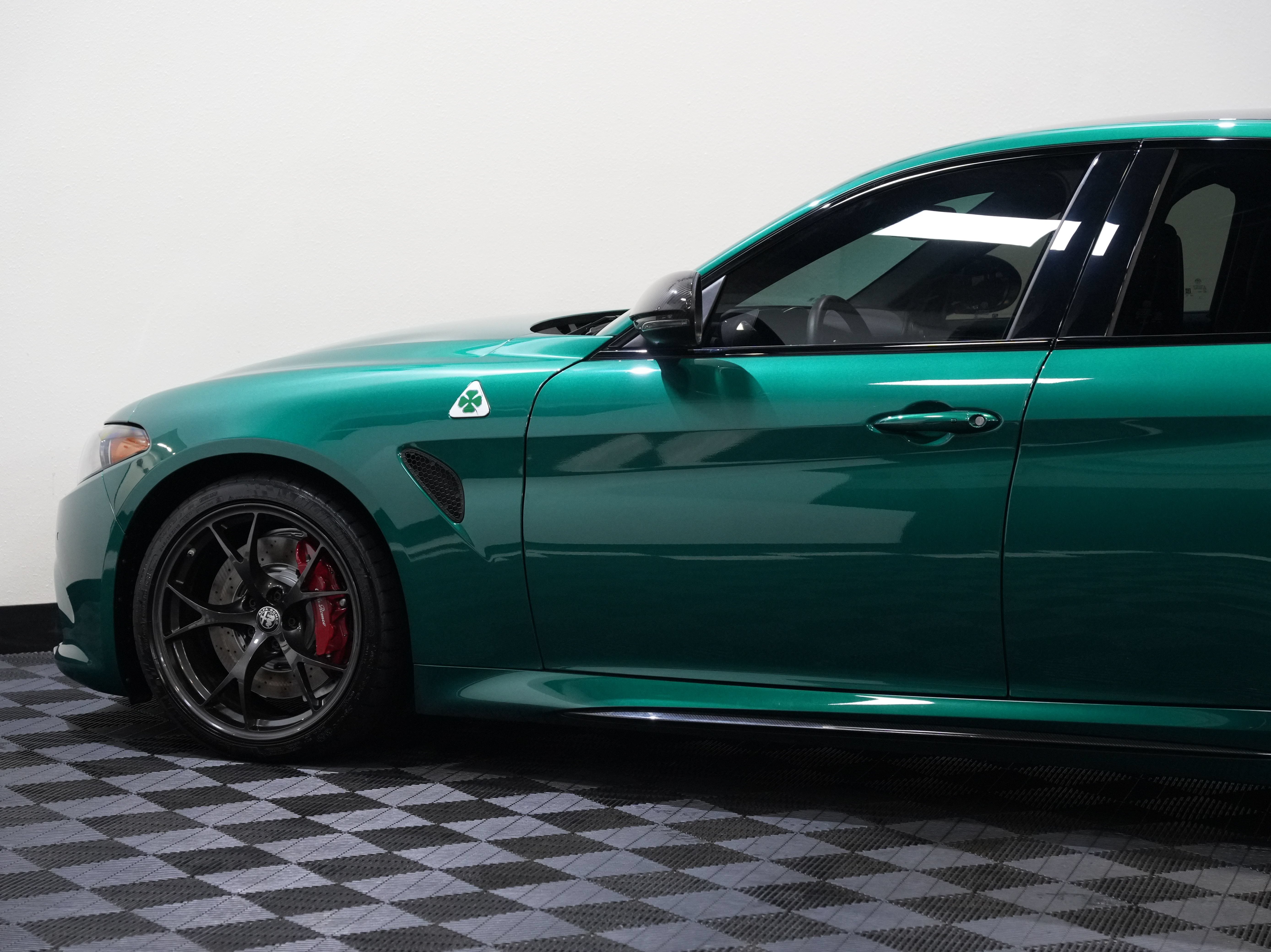 Used 2024 Alfa Romeo Giulia Quadrifoglio RWD image 19