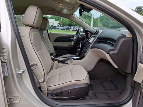 Used 2014 Chevrolet Malibu LT FWD image 19