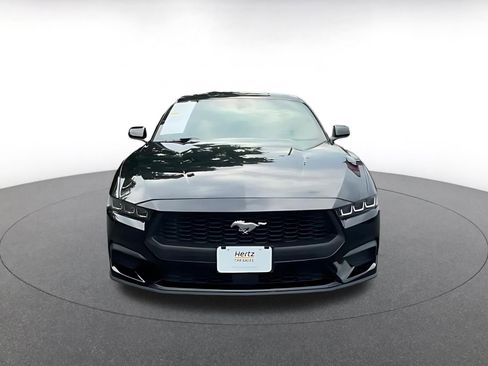 Used 2024 Ford Mustang Premium image 4