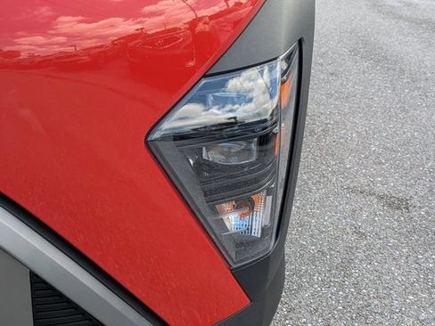 Used 2024 Hyundai Kona SEL AWD/4WD image 10