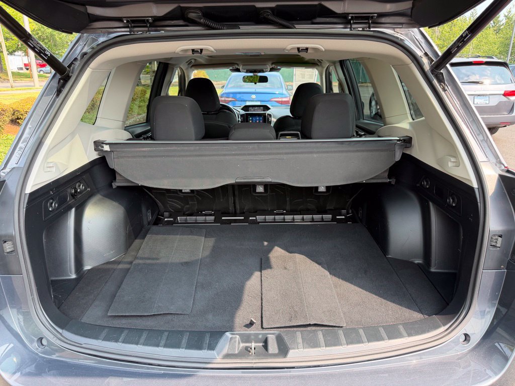 Used 2022 Subaru Forester Premium AWD/4WD image 10