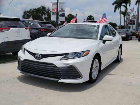 Used 2023 Toyota Camry LE FWD image 6