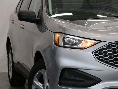 New 2024 Ford Edge SE image 4