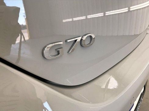 New 2026 Genesis G70 2.5T Prestige image 18