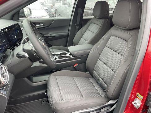New 2026 Chevrolet Equinox LT w/ Safety and Technology Package FWD image 11