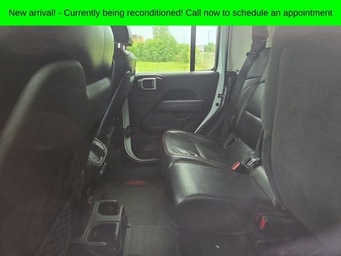 Used 2020 Jeep Gladiator Rubicon w/ Dual Top Group AWD/4WD image 14