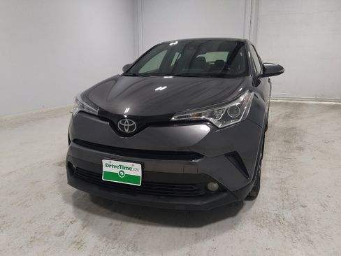 Used 2018 Toyota C-HR XLE image 15