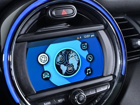 Used 2019 MINI Cooper 4-Door Hardtop FWD image 15