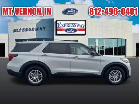 New 2026 Ford Explorer Active image 5