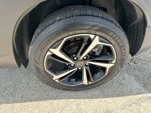 Used 2023 Chevrolet TrailBlazer RS AWD/4WD image 47