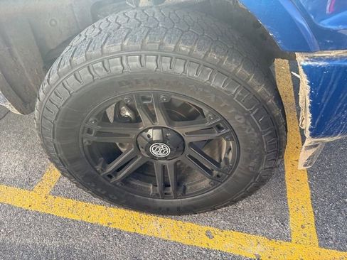 Used 2018 Ford F150 Lariat w/ Equipment Group 502A Luxury image 9