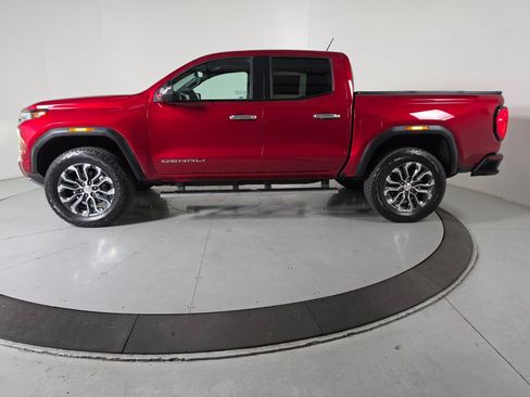 Used 2026 GMC Canyon Denali AWD/4WD image 2