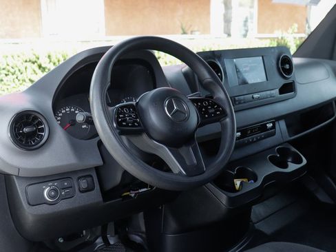 Used 2020 Mercedes-Benz Sprinter 3500 w/ Driver Convenience Package image 17