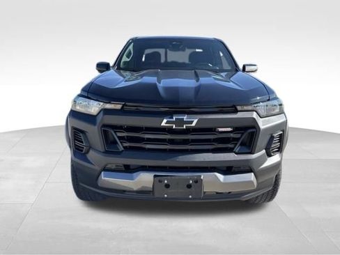 Used 2024 Chevrolet Colorado Trail Boss AWD/4WD image 8