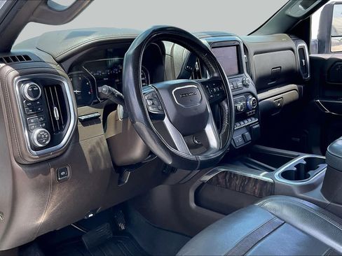 Used 2022 GMC Sierra 2500 Denali w/ Technology Package AWD/4WD image 17