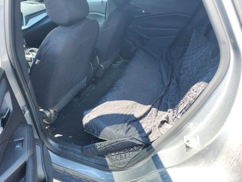 Used 2024 Chevrolet Trax RS FWD image 4