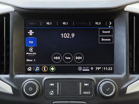 Used 2023 GMC Terrain SLT image 10