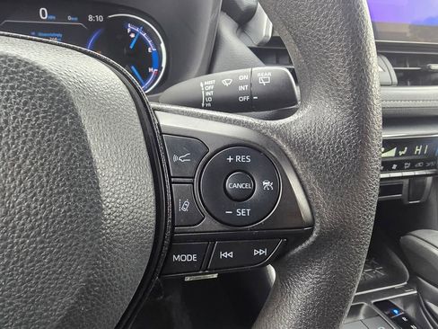 Certified 2024 Toyota RAV4 LE AWD/4WD image 19