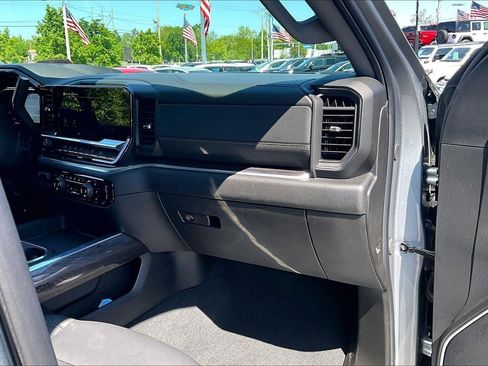 Used 2026 Chevrolet Silverado 2500 LTZ w/ LTZ Plus Package AWD/4WD image 16